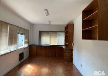 Sala para venda na cidade baixa&lt;br&gt;&lt;br&gt;ótima oportunidade de investimento! sala comercial localizada no bairro cidade baixa, em porto alegre. &lt;br&gt;&lt;br&gt;com 31.35m² de área privat