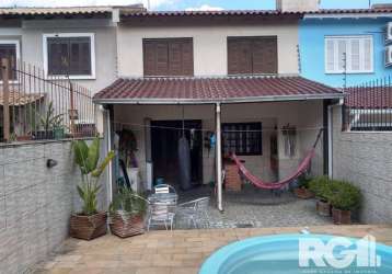 Excelente casa  3 dorm, amplo pátio com piscina,  rua doutor joão césar krieger, rubem berta.&lt;br&gt;casa possui  3 dormitórios, sendo 01 suíte, com 122m² privativos,  living para 2 ambientes. cozin