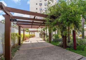 Apartamento 2 dormitórios, sendo 1 suíte, 82 m² de área privativa e 1 vaga(s) de garagem. localizado na rua/av. mauro guedes de oliveira, no bairro jardim lindoia em porto alegre.&lt;br&gt;&lt;br&gt;o