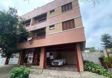 Excelente apartamento de 2 dormitórios, 1 banheiro, cozinha com área de serviço integrada, sala com sacada e piso em parquet em ótimo estado. possui 1 vaga de garagem fechada. localizado na rua ari ma