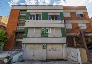 Apartamento a venda, com 3 quartos , sendo 2 suíte e 1 vaga de garagem no bairro bom fim em porto alegre.&lt;br&gt;apartamento de  3 dormitórios, 2 suítes sendo 1 suíte master, mais 1 banheiro social.