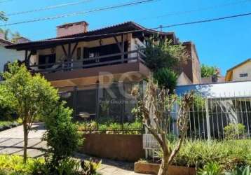 Casa para venda - 950m², 7 dormitórios, sendo 2 suites, 5 vagas - jardim isabel -casa excepcional, 03 pisos, 02 suítes mais 04 dormitórios,  sala de estar com 180mq, piso em tabuão, com lareira, sala 