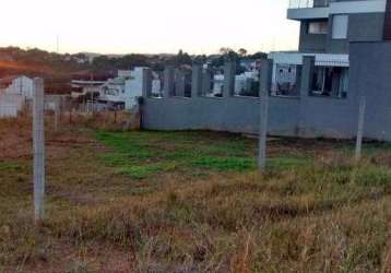 Terreno portal do guarujá fase ii com vista para o guaíba. cercado, vizinho nos fundos, impostos em dia, ou seja, pronto para construir. &lt;br&gt;estuda proposta. possibilidade de parcelamento de peq