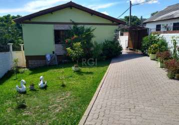 Casa/sobrado  com 3 dormitórios 2 vagas e dois banheiros no belém velho.linda casa, faixa na frente e parada de ônibus, luz 110 e 220, pátio todo murado e gradeado, câmeras e alarme, 02 portões automa