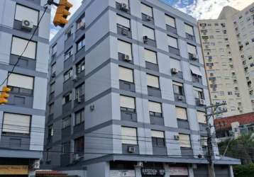 Excelente oportunidade de investimento em apartamento à venda no ed. bento gonçalves, localizado na avenida bento gonçalves, partenon, porto alegre. com 2 dormitórios, 2 banheiros, 67m² de área privat