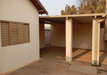 Casa com 3 dormitórios para alugar, 70 m² por r$ 1.200,00 - bela vista - barretos/sp