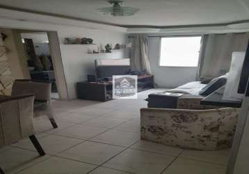 Lindo apartamento com armários a venda