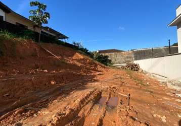 Terreno no costa e silva