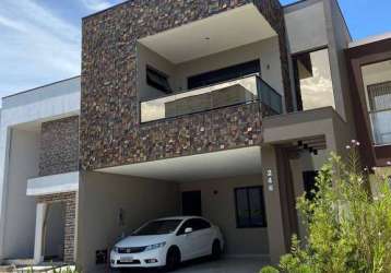 Casa de alto padrão em condomínio fechado com 205m², biguaçu/sc