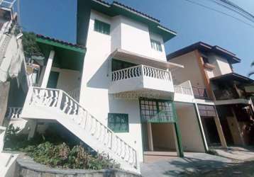 Casa para Venda - Cotia / SP no bairro Centro, 3 dormitórios, 2