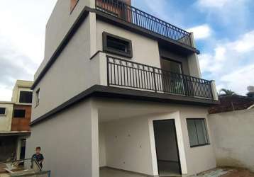 Sobrado triplex com terraço 4 vagas entrada independente  novo mundo