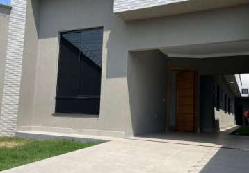 Casa de  3 quartos sendo 1 suíte, sala com pé direito duplo, cozinha integrada  com a área gourmet,