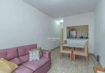 Apartamento à venda no bairro