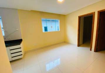 Sobrado com 2 dormitórios para alugar, 55 m² por r$ 1.900,02/mês - tupi - praia grande/sp