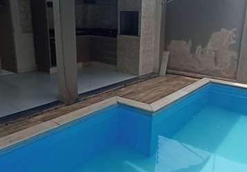 Casa santa cruz ii com piscina