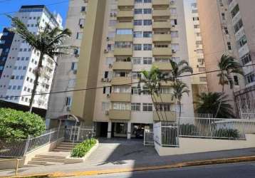 Apartamento com 2 quartos à venda na rua padre roma, 221, centro, florianópolis, 67 m2 por r$ 520.000