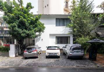 Casa comercial para venda, 188m²