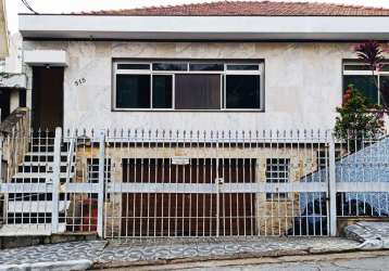 Funcional casa tipo  para locação com 3 quartos, 390m²