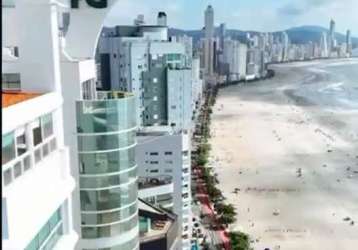 Cobertura triplex frente mar em balneário camboriú, alto padrão com osicina privativa 4 suítes e 5 vagas de garagem.