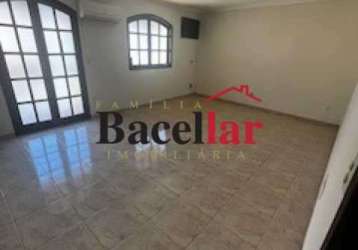 Casa em condomínio fechado com 5 quartos à venda na rua zoroastro pamplona, freguesia (jacarepaguá), rio de janeiro, 385 m2 por r$ 860.000