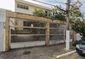 Sobrado á venda com  4 dormitórios e 5 vagas à venda, 388 m², localizado no jardim da saúde