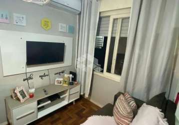 Apartamento / jk / mobiliado / 1 dormitório / jardim leopoldina / porto alegre / rs