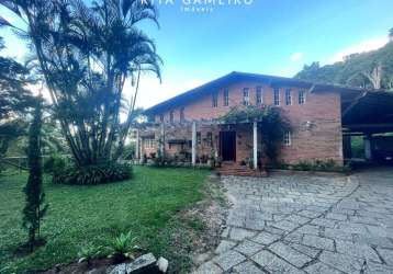 Casa comercial com 2 salas à venda na estrada dos pinheiros, 3060, parque do imbui, teresópolis, 341 m2 por r$ 2.500.000