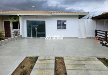 Vendo linda casa reformada de 3/4 sendo 01 suíte com quintal, armários planejado