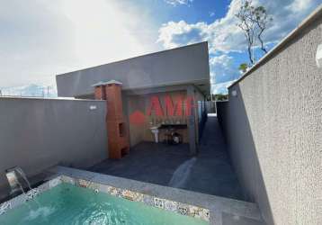 Casa com piscina na praia de itanhaém