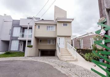 Casa em condomínio no pinheirinho de 370,00 m² com 4 quartos  - 94739.001-kd