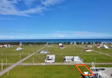 Terreno a 300m da praia no bairro areias claras em balneário gaivota