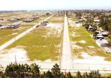 Terrenos parcelados com infraestrutura.