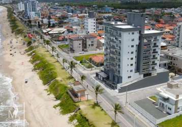 Apartamento frente mar