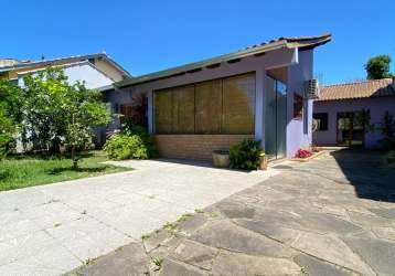 Linda casa espaçosa para alugar no cantegril