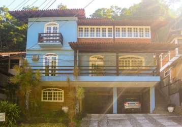 Casa com 3 dormitórios à venda, 312 m² por r$ 1.150.000,00 - itaipu - niterói/rj