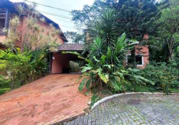 Casa com 3 dormitórios à venda, 180 m² por r$ 590.000,00 - itaipu - niterói/rj