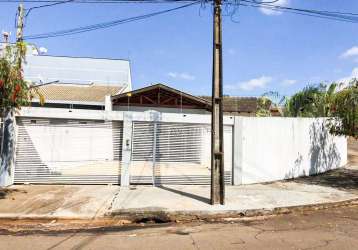 Casa com 3 quartos à venda na cristovao cardoso de barroso, --, jardim sabará, londrina por r$ 720.000