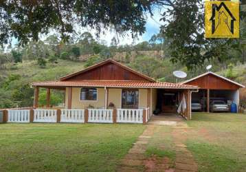 Casa - padrão, para venda em toledo/mg