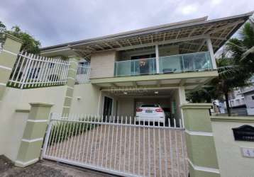 Casa com 4 quartos à venda na três barras, 421, água verde, blumenau, 250 m2 por r$ 1.249.000