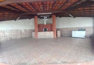 Apartamento tipo segundo andar