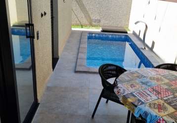 Linda casa no condominio em bonfim paulista