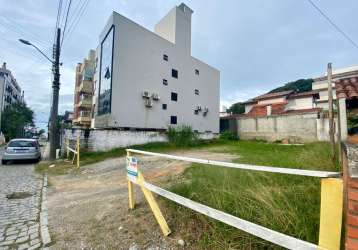 Terreno a venda no centro de bombinhas - (exclusividade)