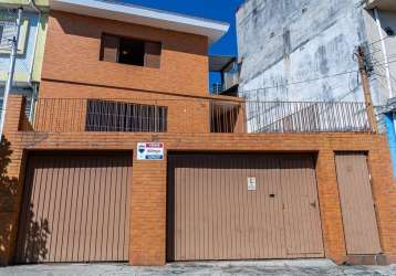 Aconchegante casa tipo  para venda com 3 quartos, 160m²