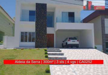 Vendo casa no cond. aldeia da serra, 300m², alameda das margaridas, 67 - morada das flores.