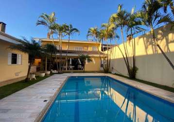 Sobrado à venda, 4 suítes com banheira e sacada, piscina, sauna,  estuda permuta, de r$2.800.000,00