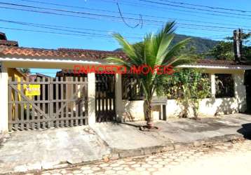 Casa com 4 quartos à venda na rua amazonas, 221, praia da lagoinha, ubatuba por r$ 680.000