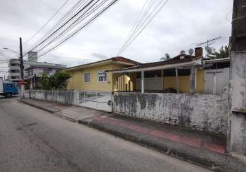 Terreno à venda, no bairro fazenda santo antônio, são josé-sc, com 3 quartos, sendo 1 suíte, com 1 vaga