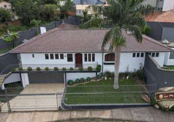 Sobrado com 5 dormitórios(3 suítes), 275 m² - venda por r$ 1.860.000 ou aluguel por r$ 8.000/mês+ taxas -jardim carvalho - ponta grossa/pr