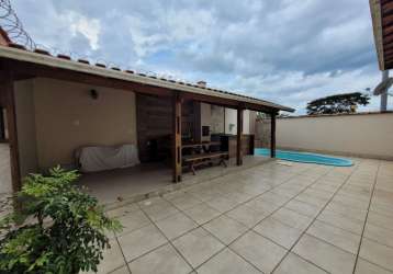 Casa 4 quartos , piscina e espaço gourmet- santa maria- juiz de fora