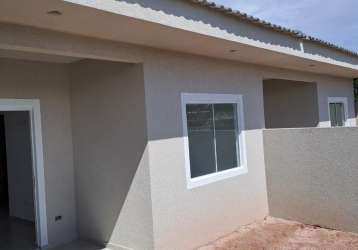 Casa geminada pronta para morar próximo ao centro